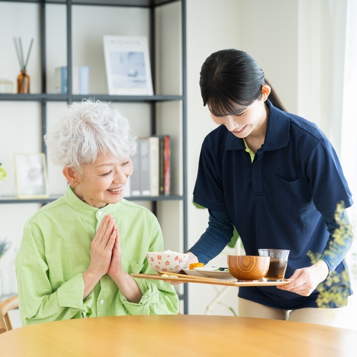 デイサービスや訪問介護との働き方の違い